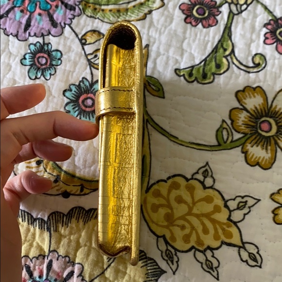 Burberry Gold Metallic Pouch Case Cell Phone Nova - Picture 2 of 9